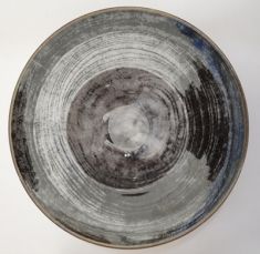 PIATTO IN PORCELLANA SPENNELLATO NERO BOWL 27,5 CM.