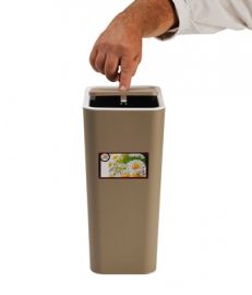 PATTUMIERA CON PULSANTE 10 LITRI