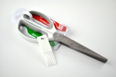 FORBICE MULTILAMA CM 22 CON PULITORE.