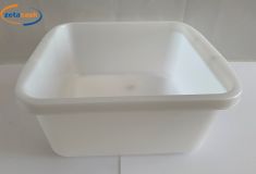 BACINELLA QUADRATA IN POLIETILENE NEUTRA