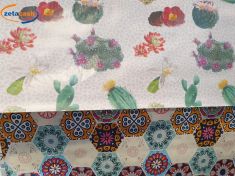 TOVAGLIA FELPATA CON DISEGNI COLORATI O CACTUS H140 CM.