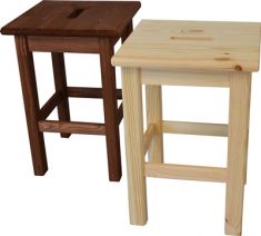 SGABELLO IN LEGNO CHIARO