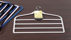 GRUCCIA APPENDIABITI IN PLASTICA VELLUTATA 4 PIANI