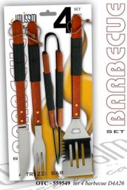 ATTREZZI BARBECUE 4 PZ CON MANICO ANTISCIVOLO