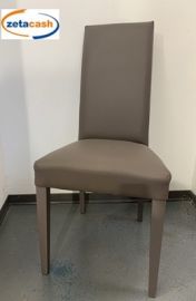 SEDIA IN LEGNO MASSELLO RIVESTITA IN ECOPELLE TORTORA