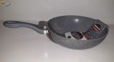 WOK IN PIETRA CON MANICO DIAM 28 CM