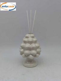 PROFUMATORE IN PORCELLANA BIANCO H. 13 CM.