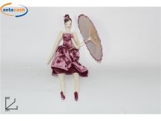 BAMBOLA CON VESTITO IN VELLUTO ROSA ANTICO