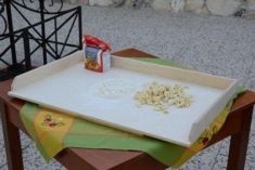 ASSE PER PASTA CON BORDO IN LEGNO FAGGIO CM. 85X50 - H. CM.