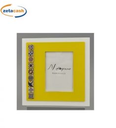 PORTAFOTO IN VETRO GIALLO OCRA CON MAIOLICHE 13X18