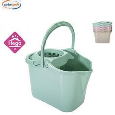 SECCHIO CON MANICO E STRIZZATORE 13.5 LT COL ASS